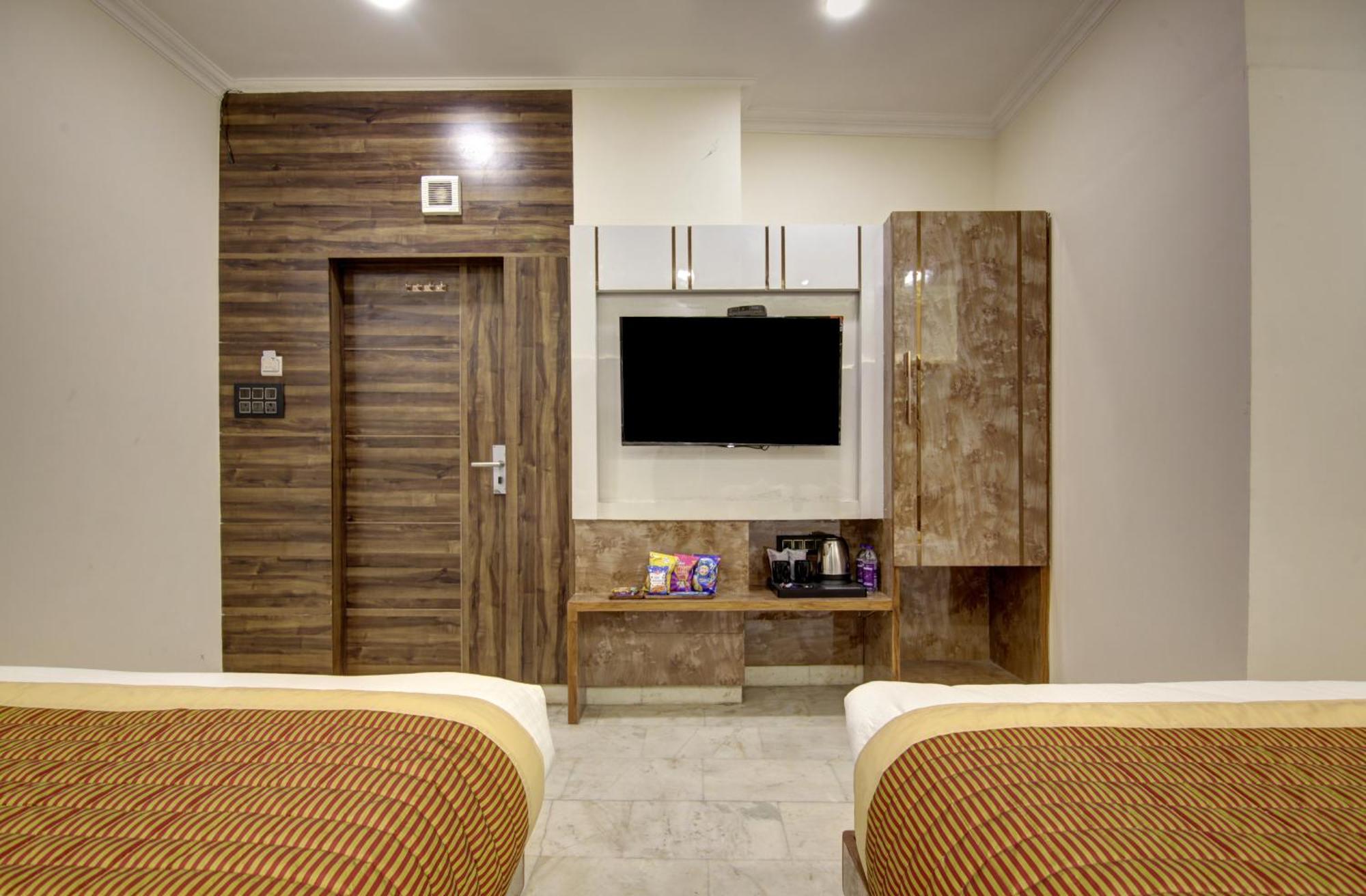 Bless Inn - Near Connaught Place New Delhi Ngoại thất bức ảnh
