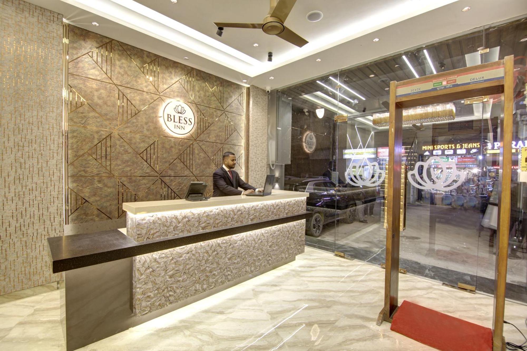 Bless Inn - Near Connaught Place New Delhi Ngoại thất bức ảnh