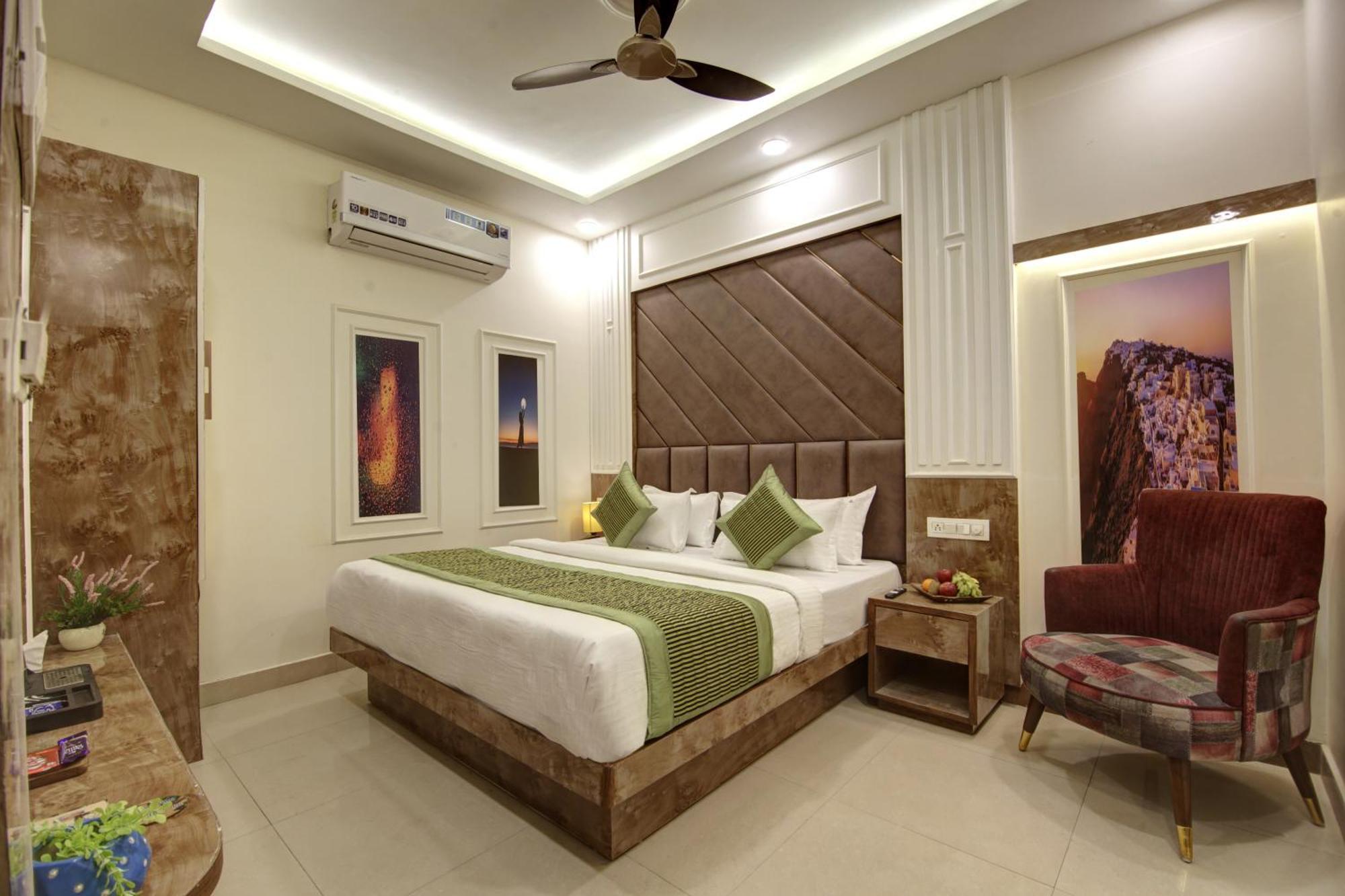 Bless Inn - Near Connaught Place New Delhi Ngoại thất bức ảnh