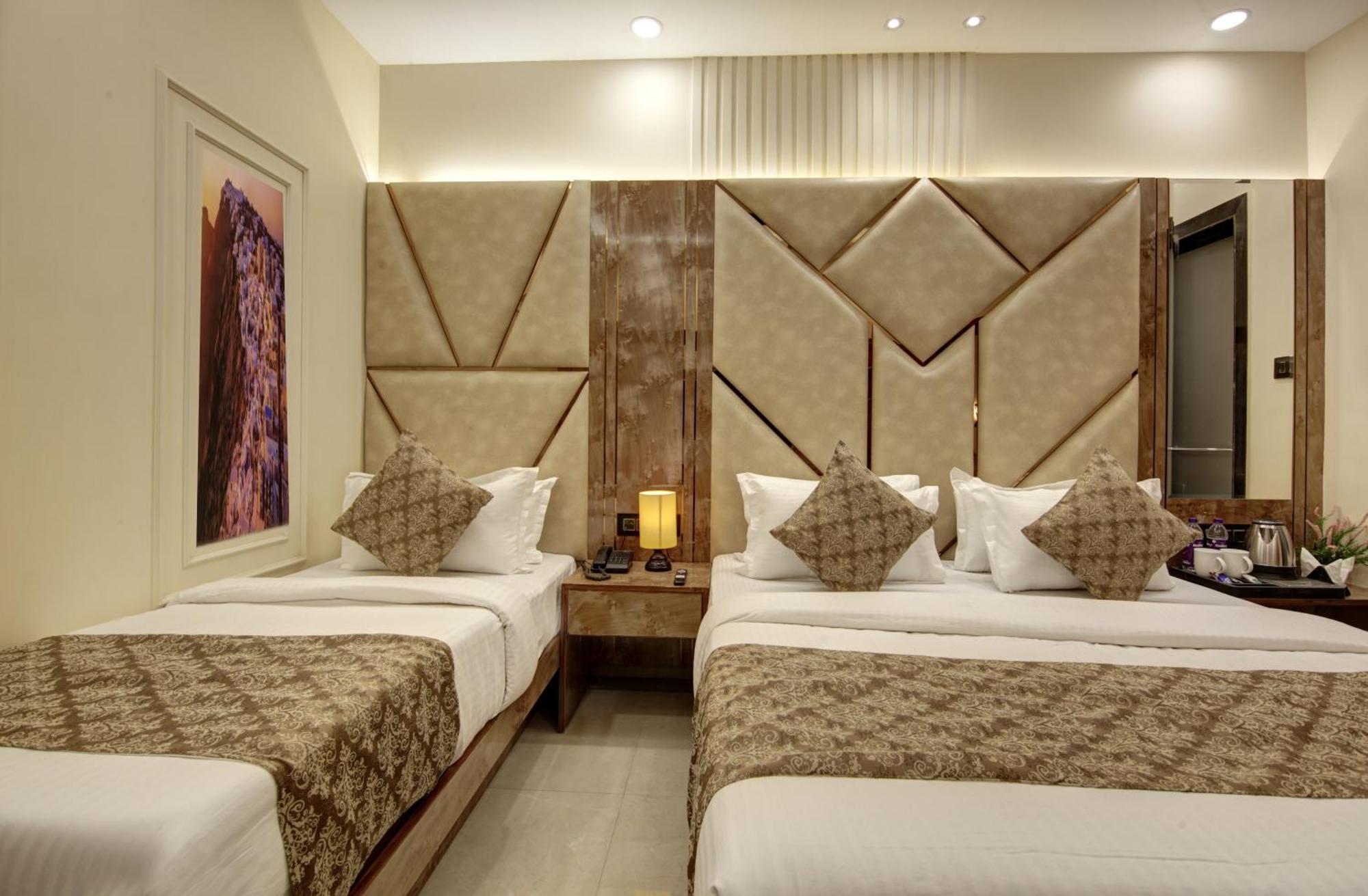 Bless Inn - Near Connaught Place New Delhi Ngoại thất bức ảnh