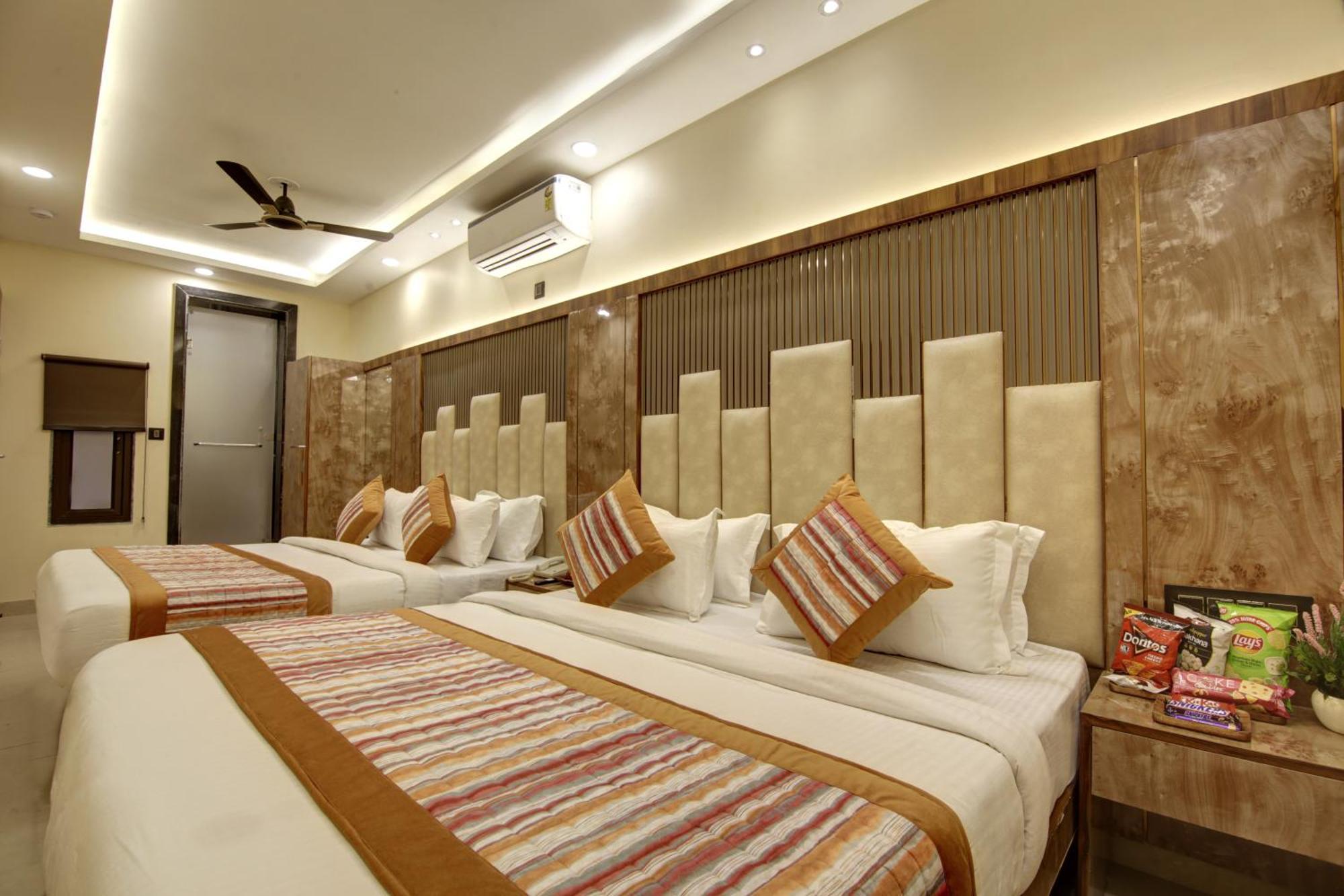 Bless Inn - Near Connaught Place New Delhi Ngoại thất bức ảnh