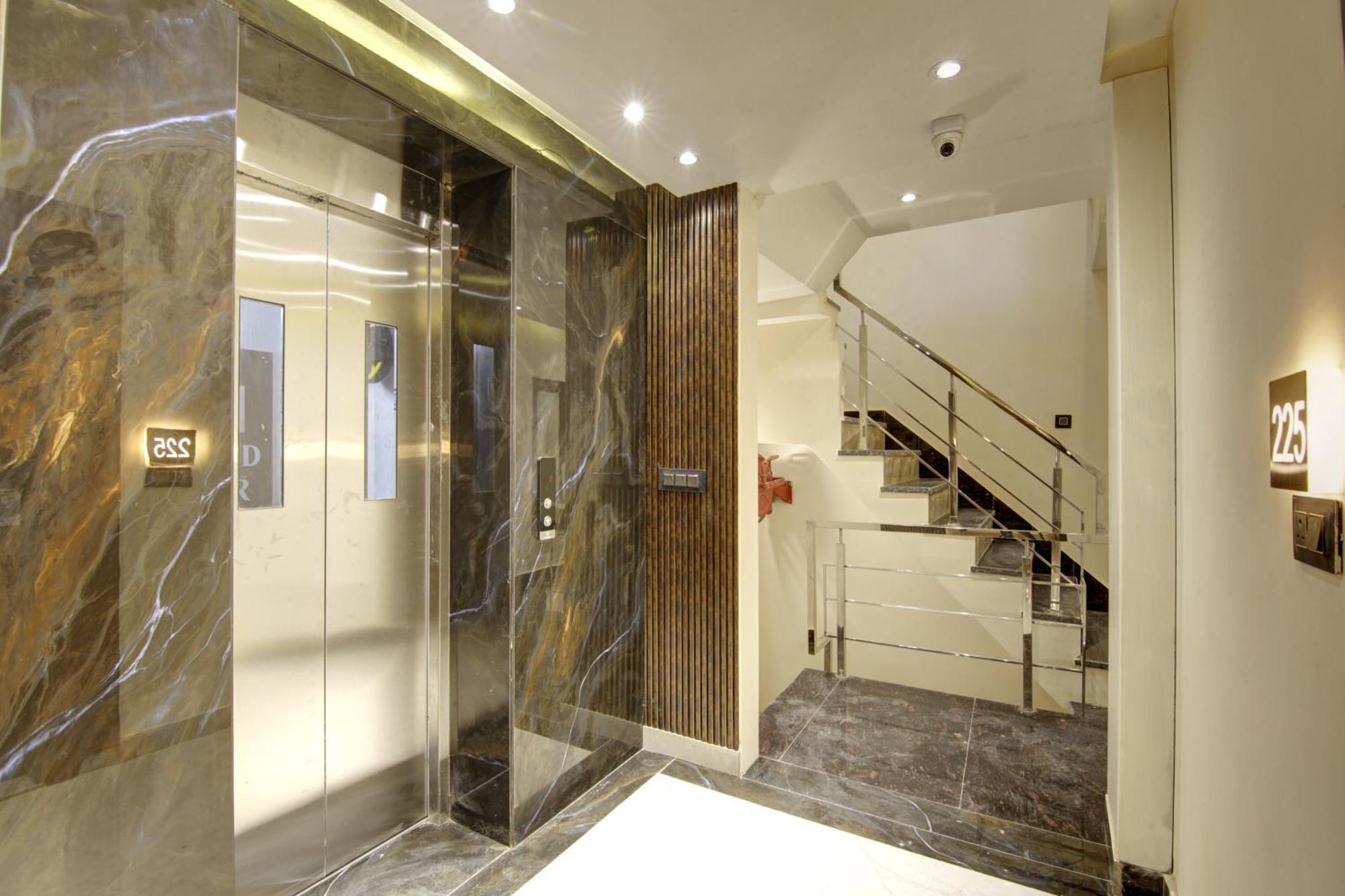 Bless Inn - Near Connaught Place New Delhi Ngoại thất bức ảnh