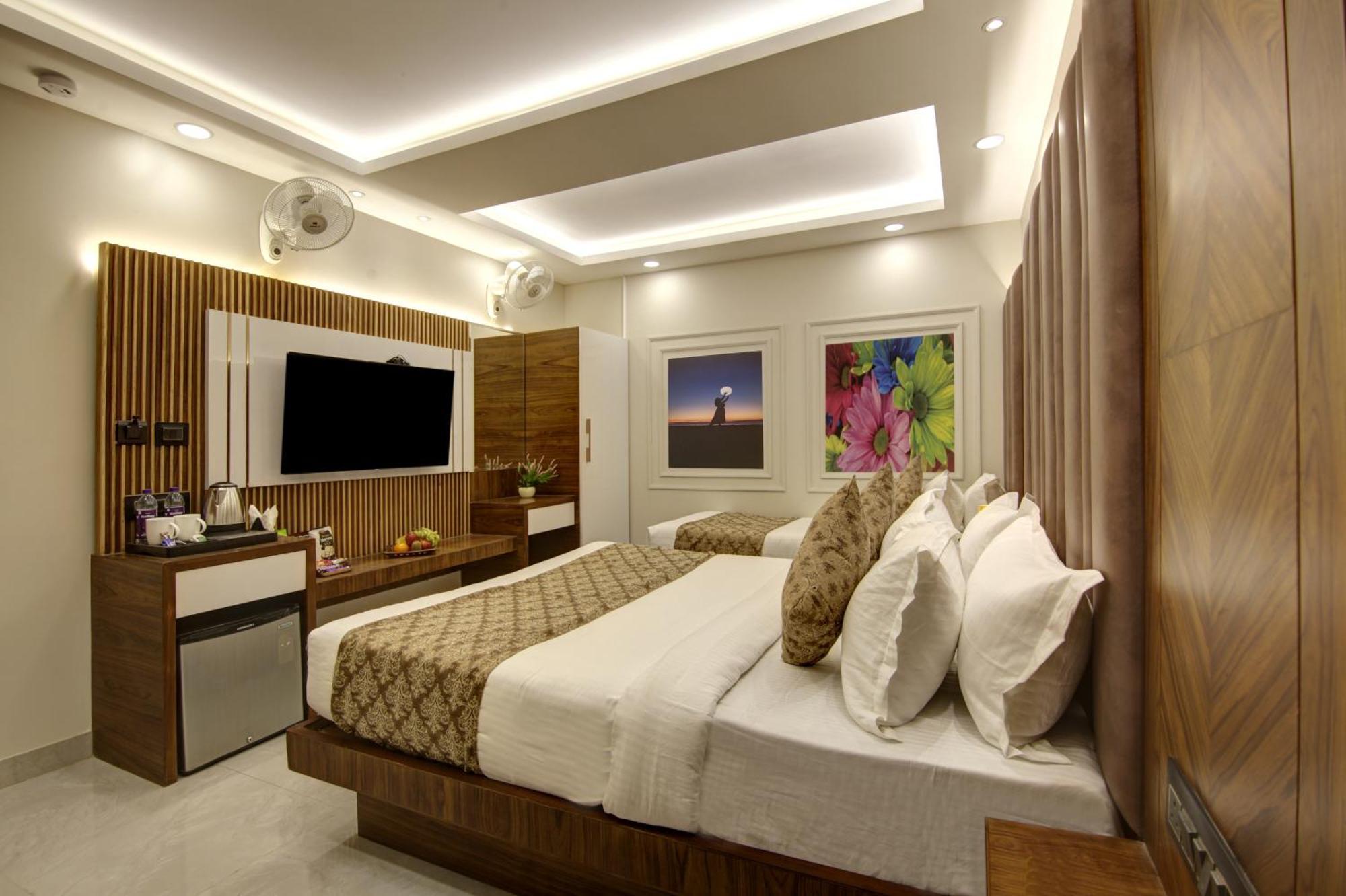 Bless Inn - Near Connaught Place New Delhi Ngoại thất bức ảnh