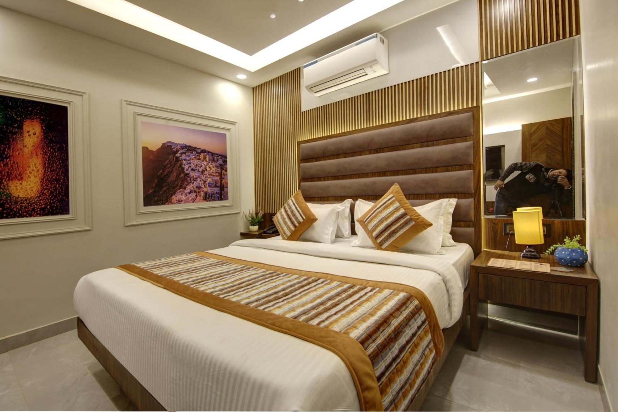 Bless Inn - Near Connaught Place New Delhi Ngoại thất bức ảnh